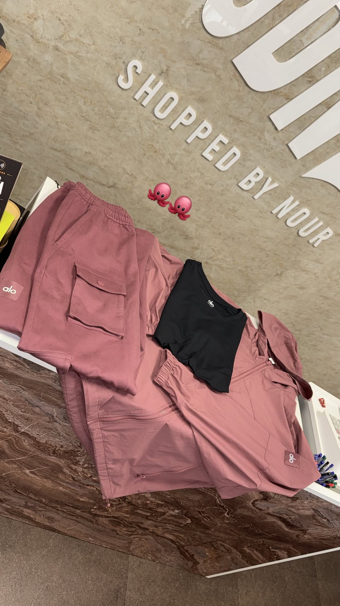 Alo Burgundy Set
