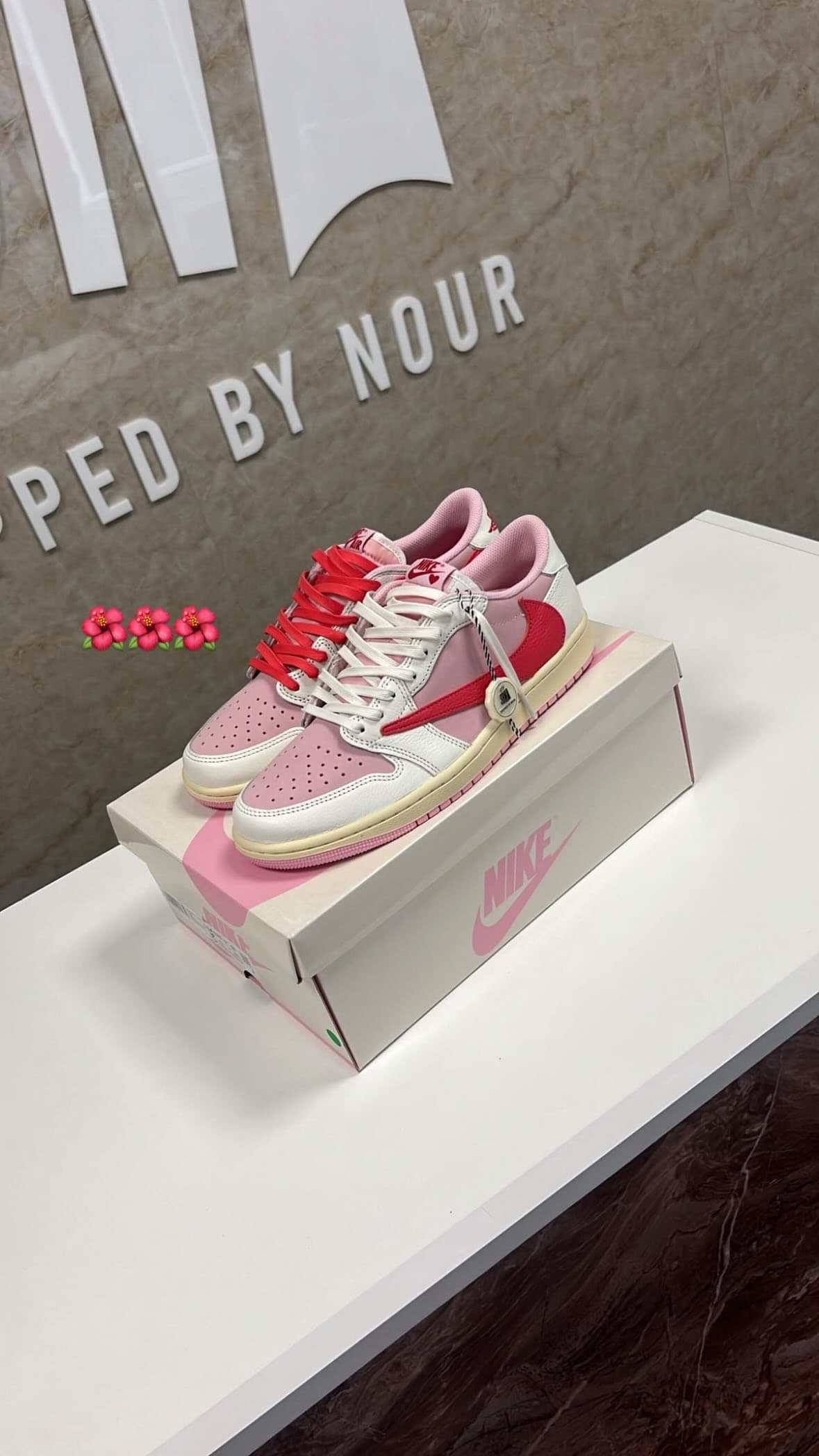 Nike Jordan 1 Low - Travis Scott Tropical Pink